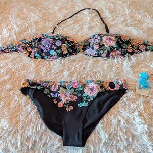 Johnny Was Bathing suit - set - XL top - M bottoms - new with tags